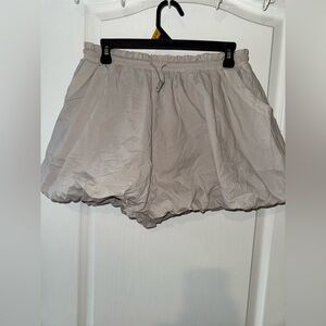 MARBLE Bubble Hem Shorts in Light Taupe